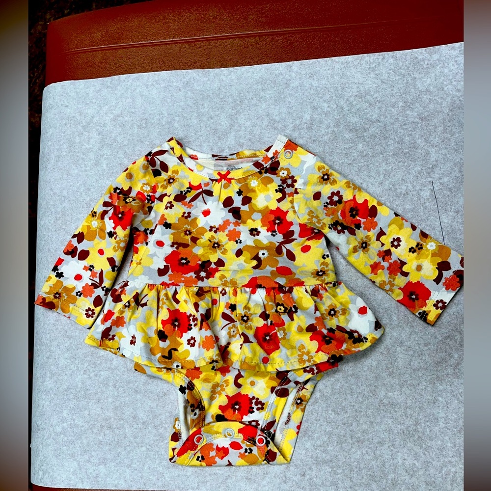 Carter’s Dress Onesie 0-3 Months